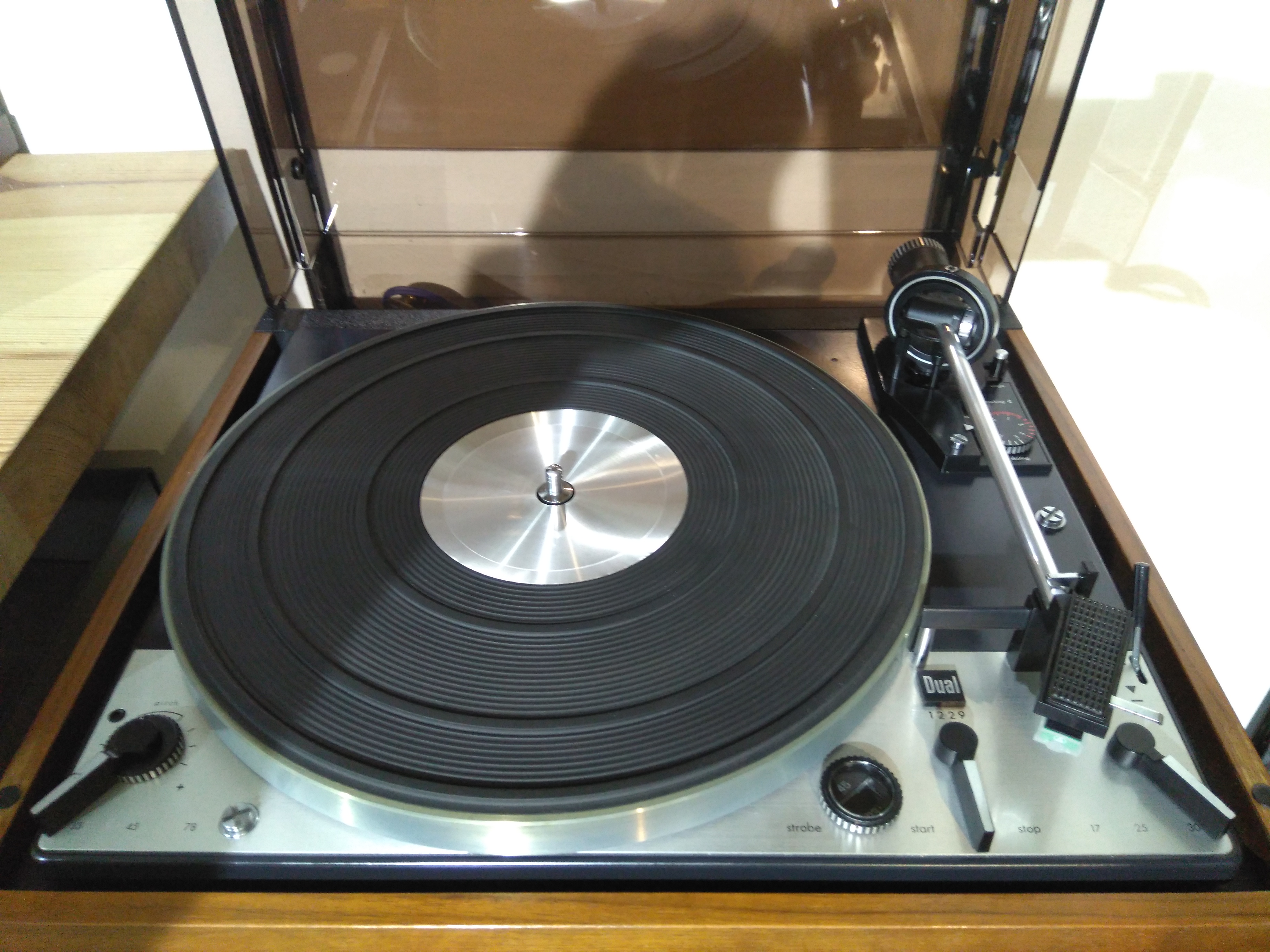 Dual 1229 Turntable