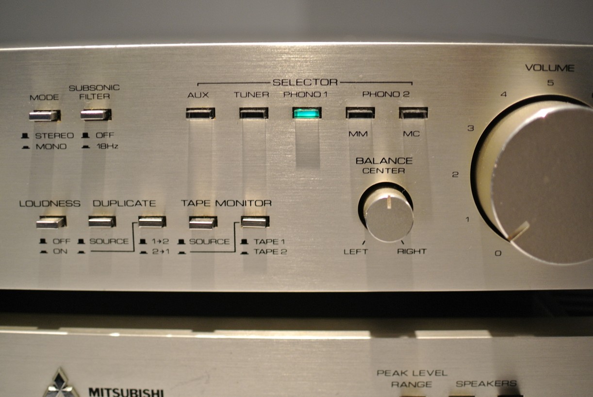 Mitsubishi M A04 M P04 Amplifiers For Record Player