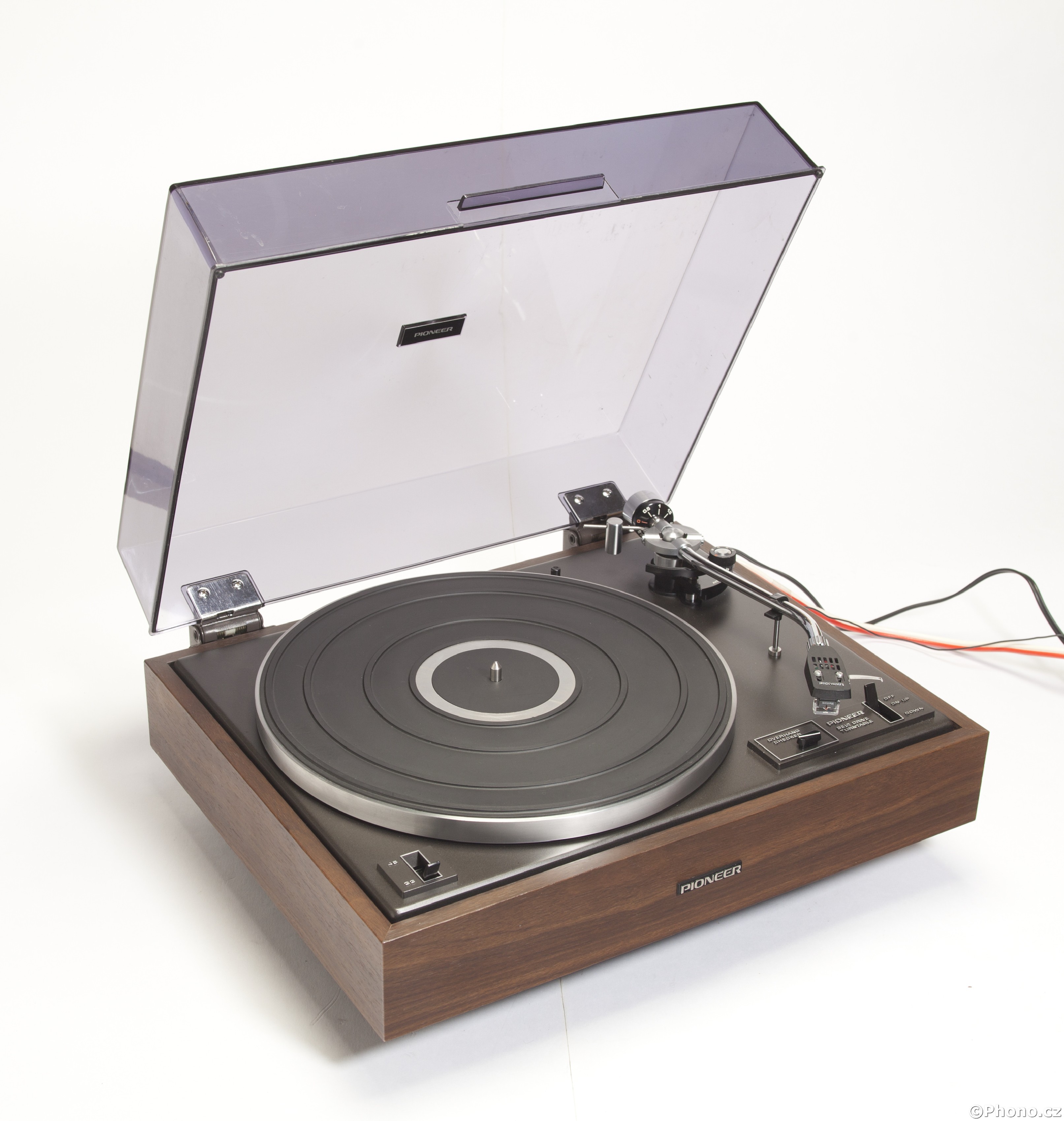 Pioneer PL12D gramofon