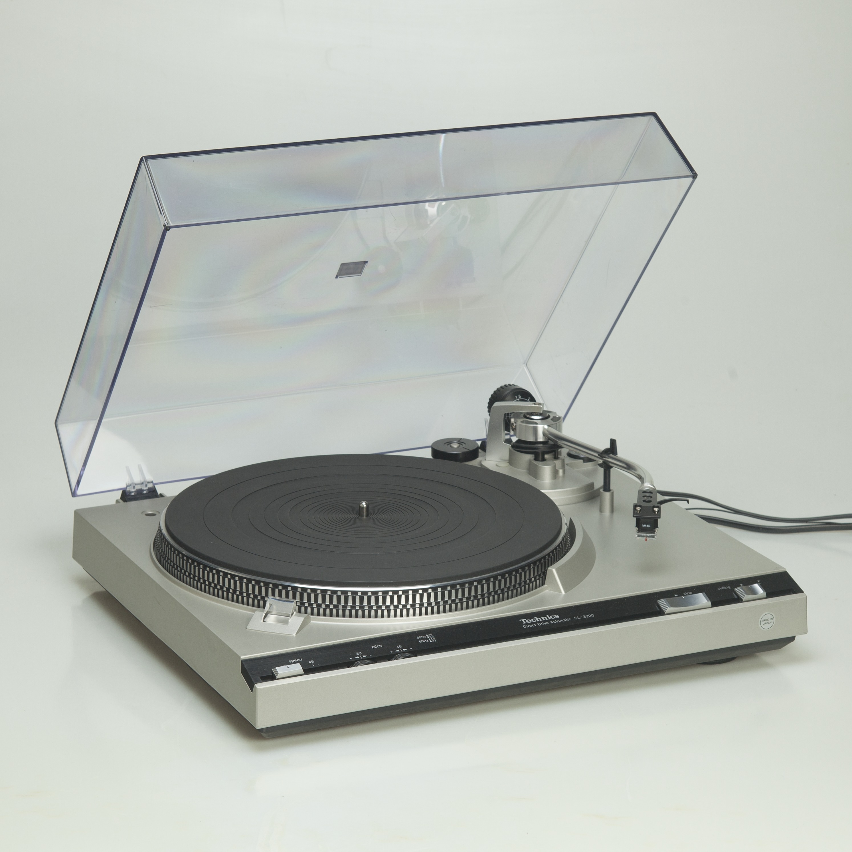 Technics - SL-3200 - Turntable