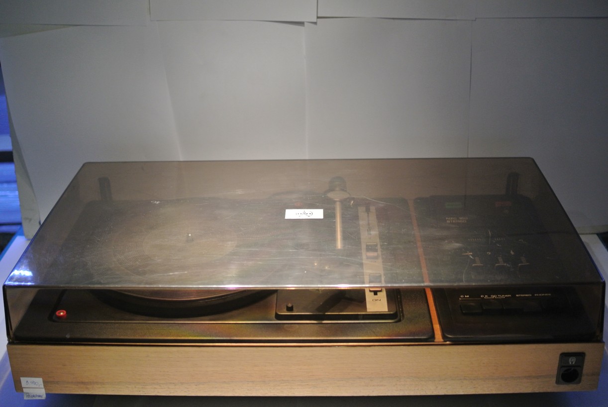 Tesla technics tt11009