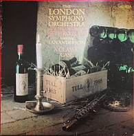 London Symphony Orchestra - The London Symphony Orchestra plays the music of Jethro Tull featuring Ian Anderson (A Classic Case)