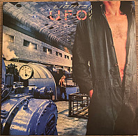 UFO (5) - Lights Out