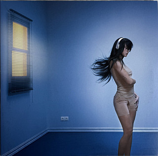 Aitana - Cuarto Azul