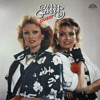 Hana & Dana - Closer