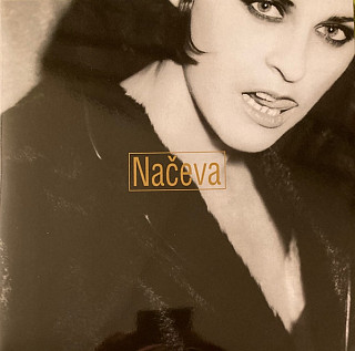 Monika Načeva - Nebe je rudý