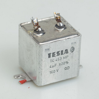 Tesla - MC 400 krabicový kondenzátor
