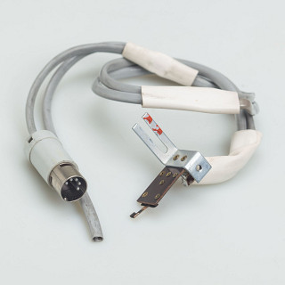 Tesla - NC 440 zkratovač a DIN5pin kabel