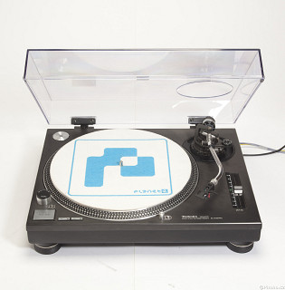 Technics - SL-1210 MK2